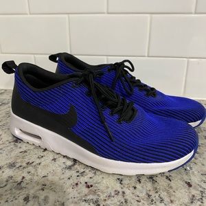 Women’s Nike shoes